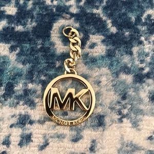 Michael Kors golden tag